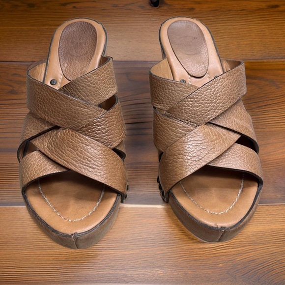 🔥FRYE WEDGES🔥 - Picture 3 of 6